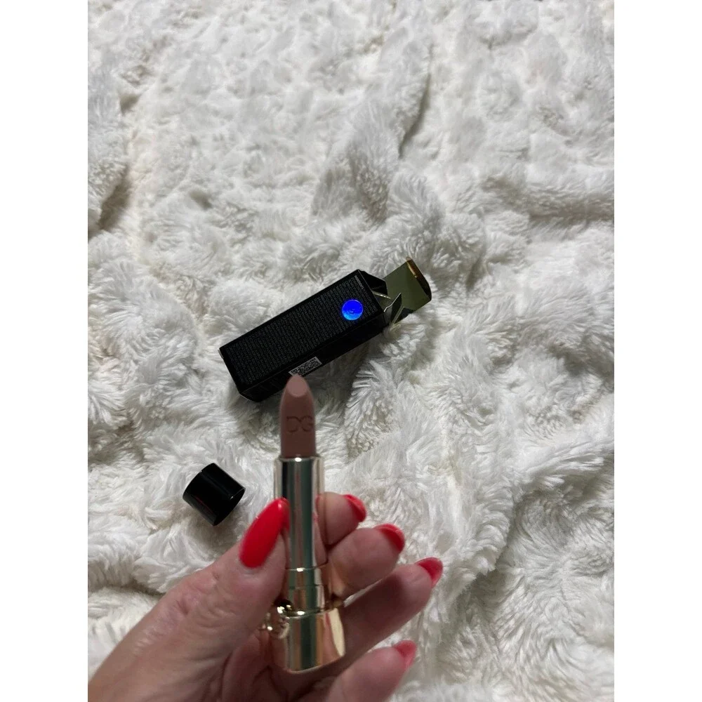 D & G Dolce and Gabbana the only one lipstick 125 touch of nude